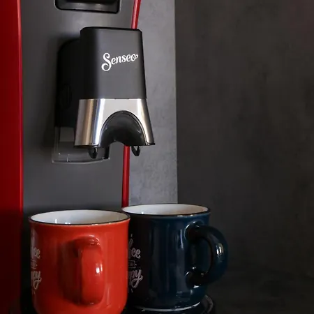 Azeos By Pom Apartment